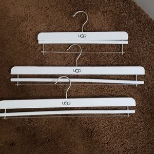UGG  WOODEN HANGERS
